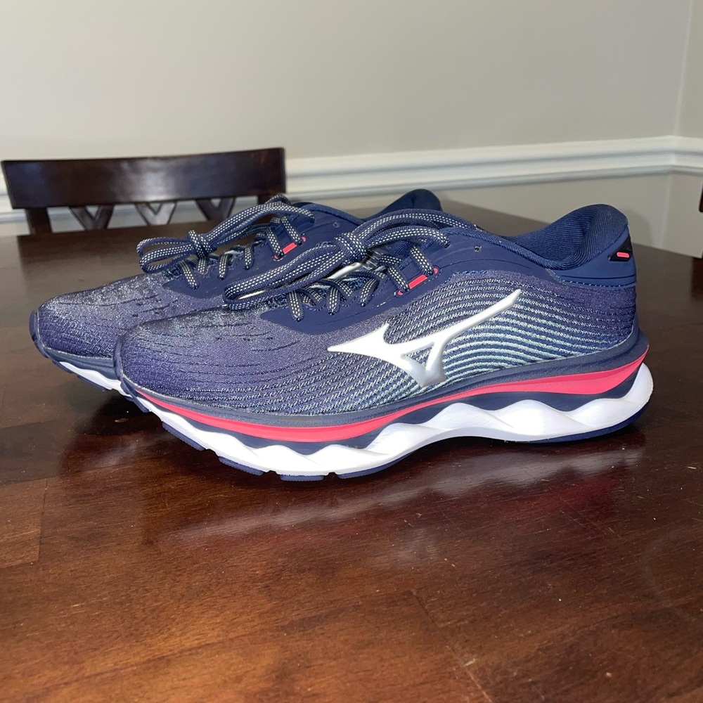 Mizuno | Wave Sky 5 size 7
